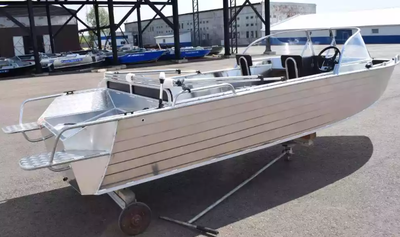 Алюминиевый катер WYATBOAT-550 DCM в Чебоксарах