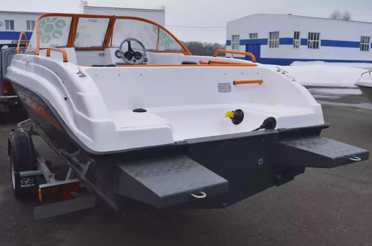 Комбинированный катер Neman-500 Open в Чебоксарах