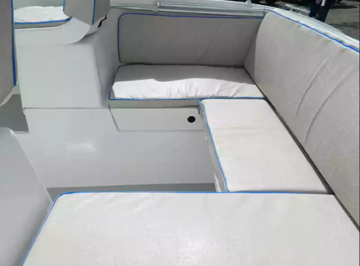 Комбинированный катер Neman-500 с каютой в Чебоксарах