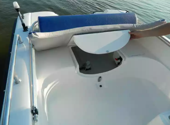 Стеклопластиковый катер Wyatboat-430 M (тримаран) в Чебоксарах