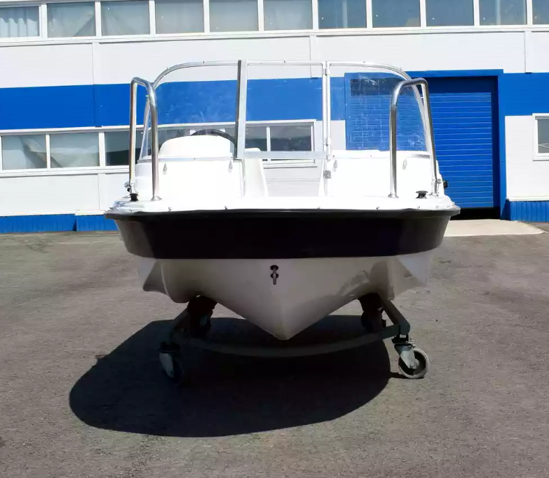 Стеклопластиковый катер Wyatboat-430 DC (тримаран) в Чебоксарах