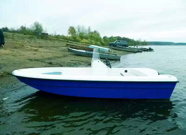 Стеклопластиковый катер Тримаран Wyatboat 430 C в Чебоксарах