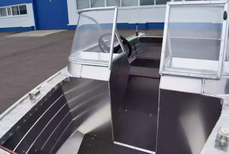 Алюминиевый катер Wyatboat-390 DCM Увеличенный борт в Чебоксарах