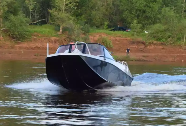 Алюминиевый катер Неман-500 DC в Чебоксарах