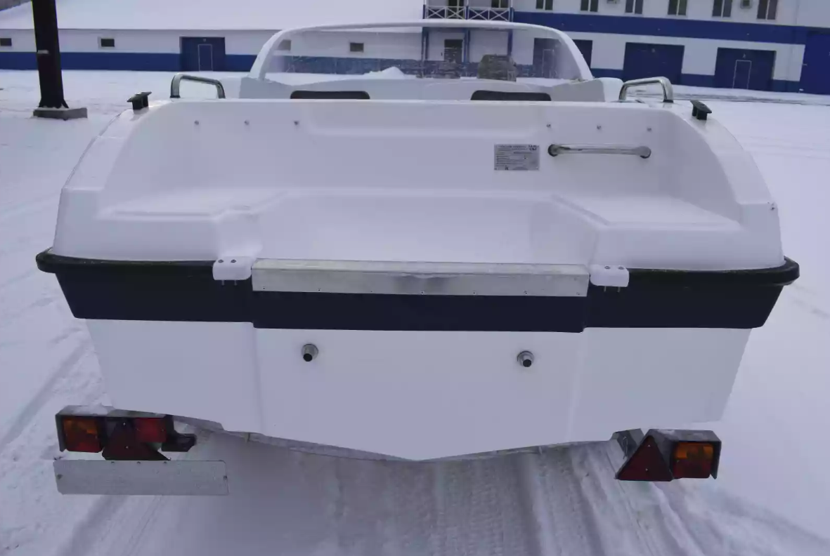 Стеклопластиковый катер Neman-450 в Чебоксарах