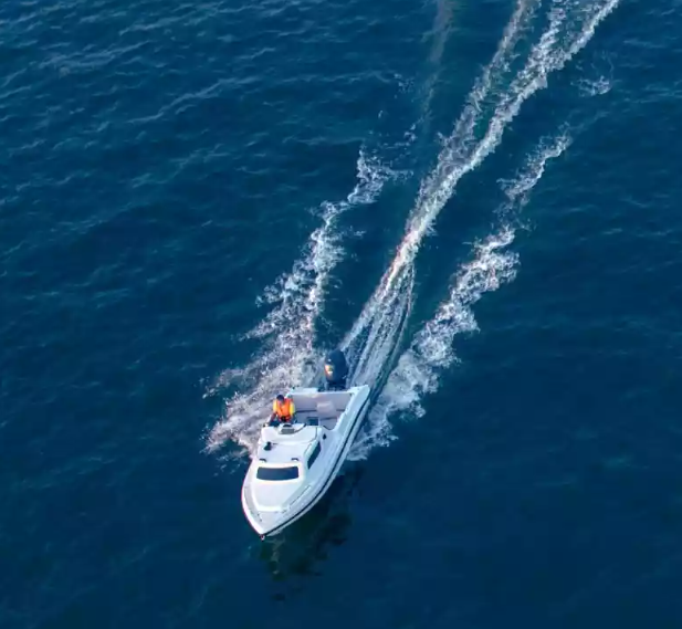 Стеклопластиковый катер Neman-500 в Чебоксарах