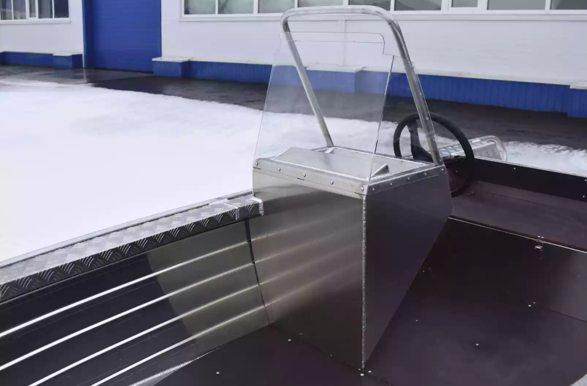 Алюминиевый катер Wyatboat-390 C в Чебоксарах