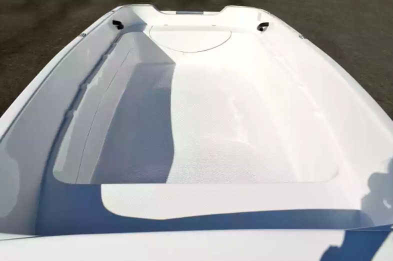 Стеклопластиковая лодка Пингвин (тримаран) в Чебоксарах