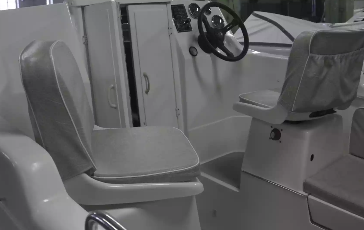 Стеклопластиковый катер Neman-500 в Чебоксарах