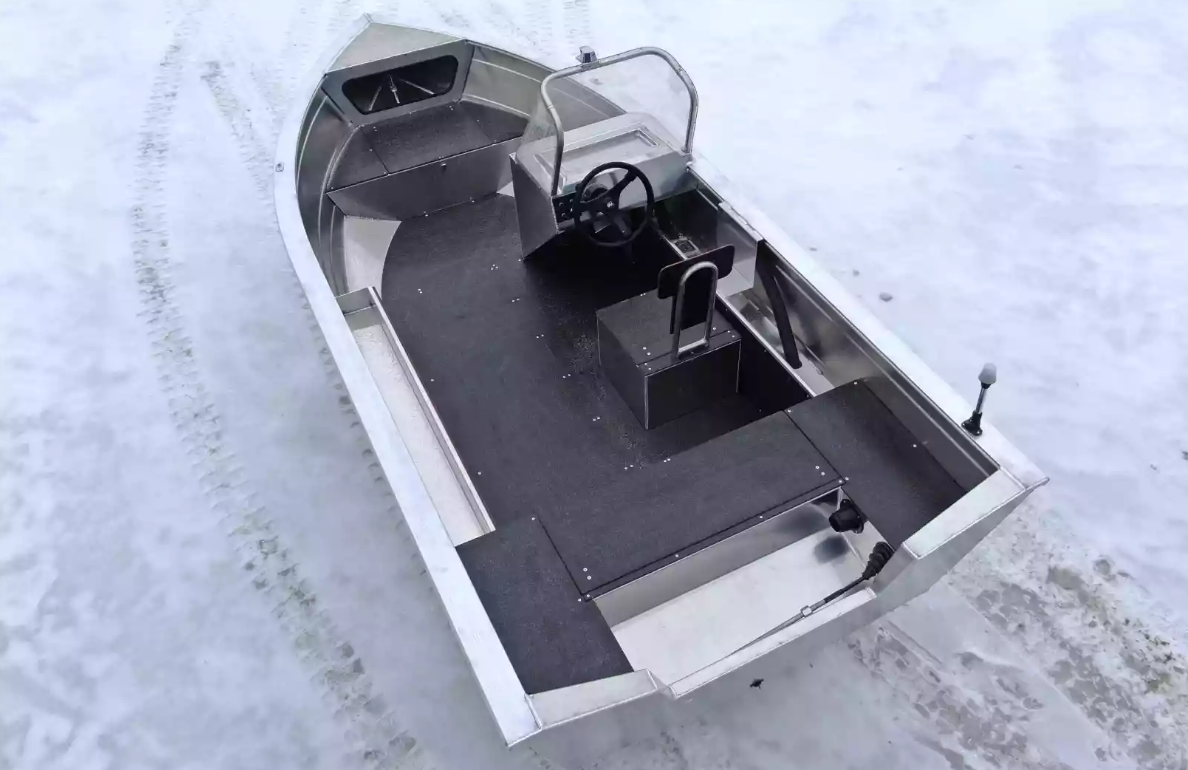 Алюминиевый катер Неман-400 С в Чебоксарах