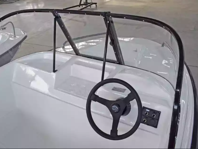 Комбинированный катер Wyatboat-430 M в Чебоксарах