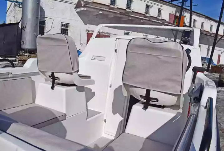 Комбинированный катер Neman-500 с каютой в Чебоксарах