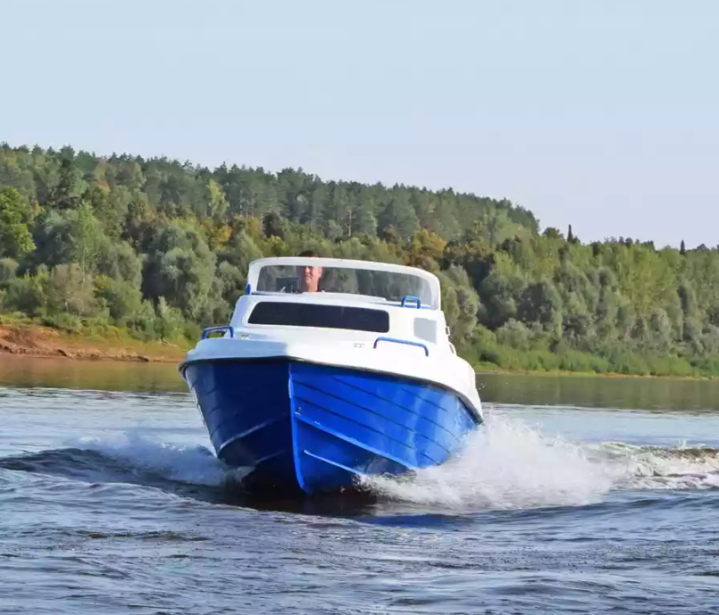 Комбинированный катер Neman-500 с каютой в Чебоксарах