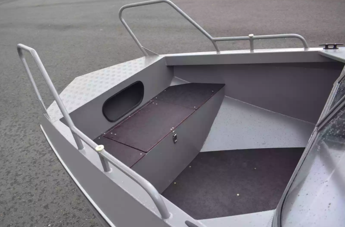 Алюминиевый катер Неман 550 DC в Чебоксарах