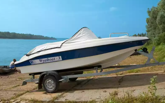 Стеклопластиковый катер Wyatboat-3 (c рундуками) в Чебоксарах