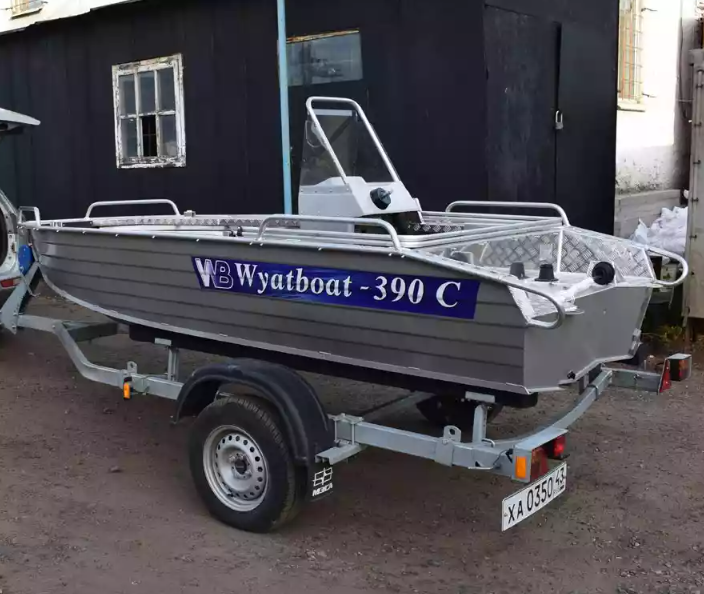 Алюминиевый катер Wyatboat-390 C в Чебоксарах
