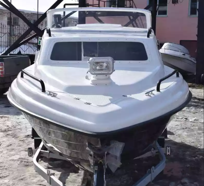 Комбинированный катер Neman-500 с каютой в Чебоксарах