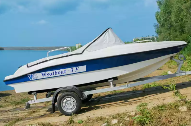 Стеклопластиковый катер Wyatboat-3 У в Чебоксарах