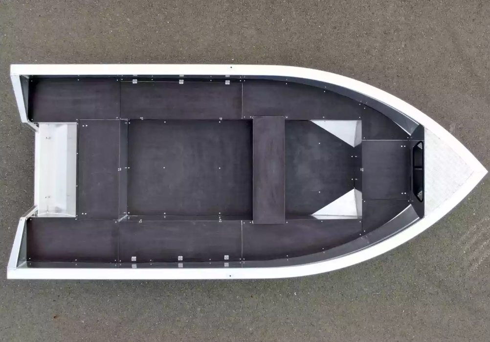 Алюминиевая лодка  Неман-420 в Чебоксарах