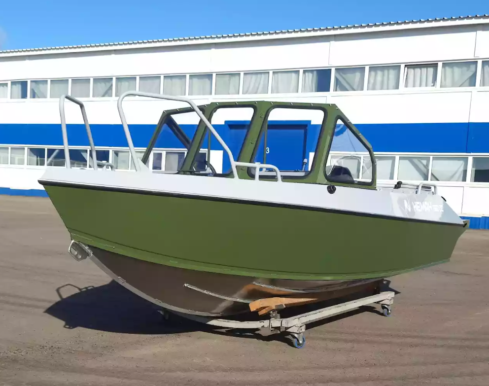 Алюминиевый катер Неман-550 DC Pro в Чебоксарах