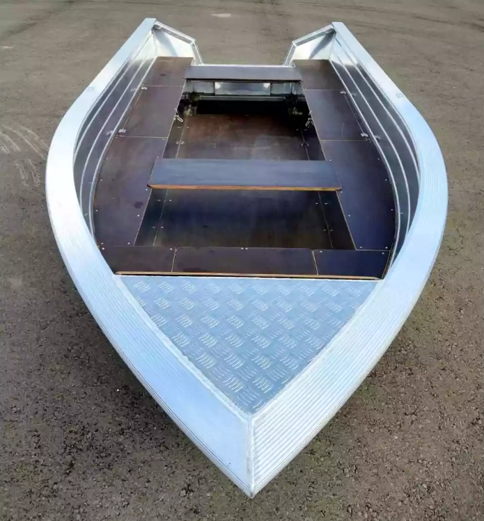 Алюминиевая лодка Неман-400 в Чебоксарах