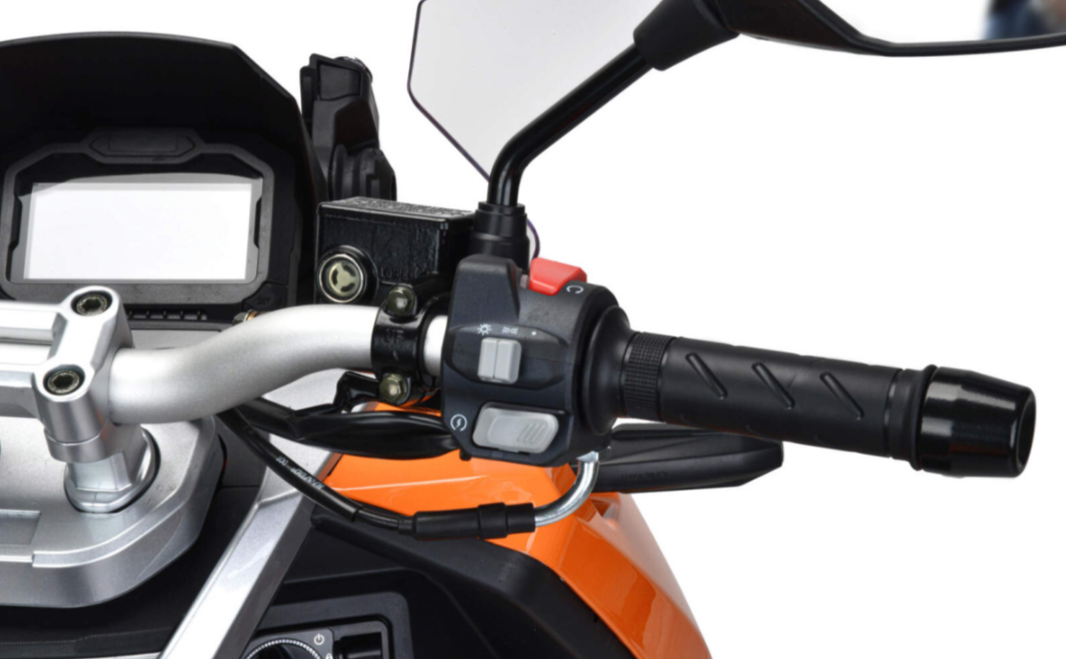 Скутер MOTOLAND (МОТОЛЕНД) T-MAX 150 в Чебоксарах