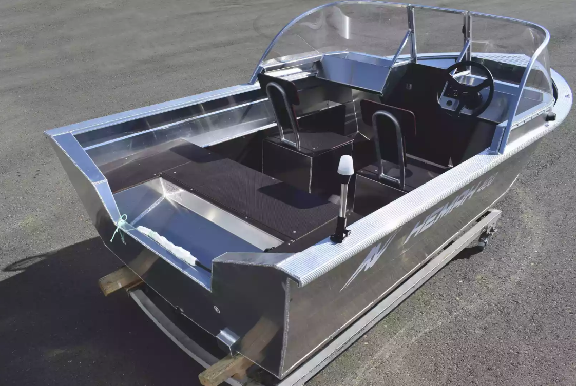 Алюминиевая лодка  Неман-400 DCM в Чебоксарах