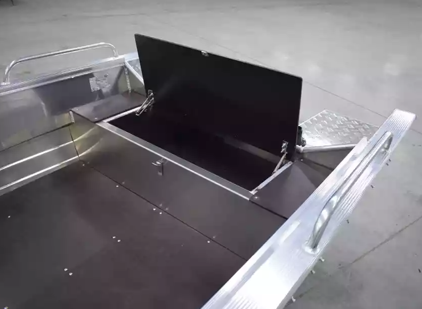 Алюминиевая лодка  Wyatboat-430 Р в Чебоксарах