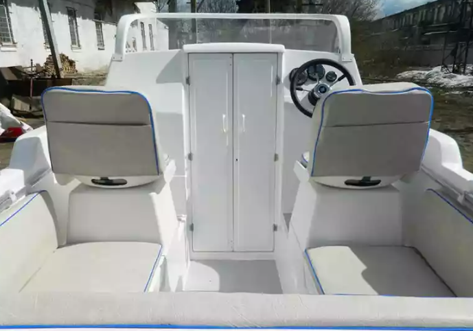 Комбинированный катер Neman-500 с каютой в Чебоксарах