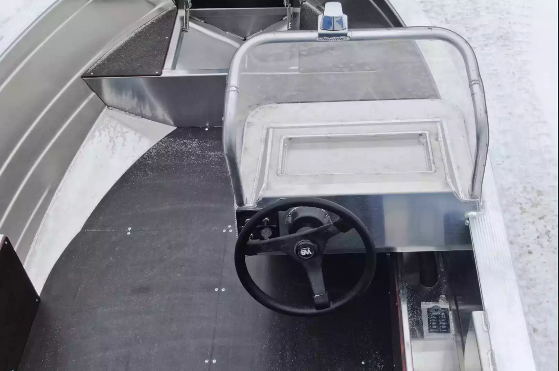 Алюминиевая лодка Неман-400 С в Чебоксарах