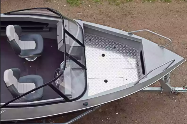 Алюминиевый катер Неман 550 DC в Чебоксарах