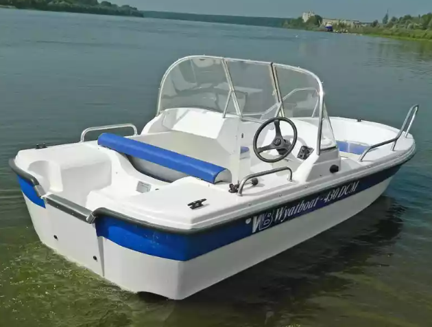 Стеклопластиковый катер Wyatboat-430 DCM (тримаран) в Чебоксарах