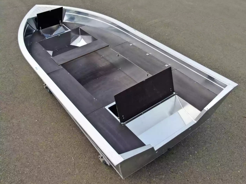 Алюминиевая лодка  Неман-420 в Чебоксарах