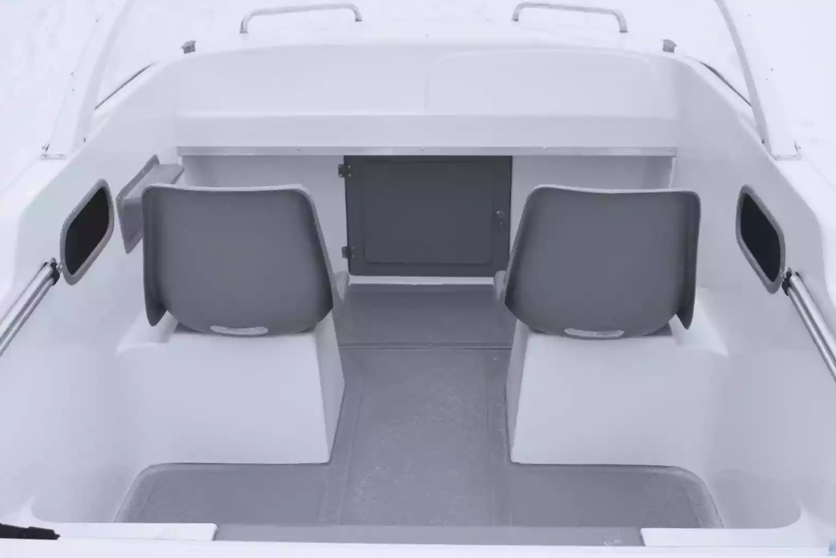 Стеклопластиковый катер Neman-450 в Чебоксарах