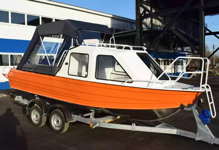 Алюминиевый катер Неман-500 (каютный) в Чебоксарах