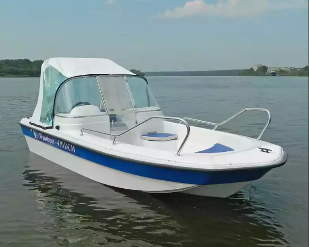 Стеклопластиковый катер Wyatboat-430 DCM (тримаран) в Чебоксарах
