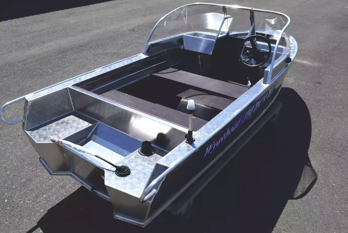 Алюминиевая лодка Wyatboat-390 DCM в Чебоксарах