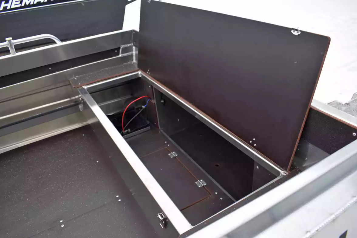 Алюминиевый катер Neman-450 DCM PRO в Чебоксарах