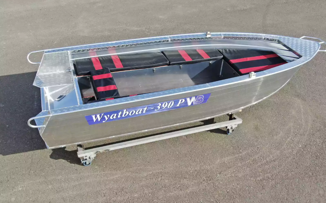 Алюминиевая лодка Wyatboat-390РМ увеличенный борт в Чебоксарах