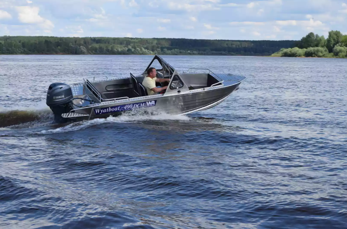 Алюминиевый катер Wyatboat-490 DCM Pro в Чебоксарах
