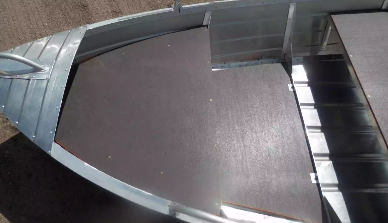 Алюминиевая лодка Вятка-Профи 32 в Чебоксарах