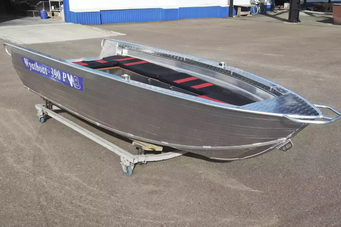 Алюминиевая лодка Wyatboat-390РМ увеличенный борт в Чебоксарах