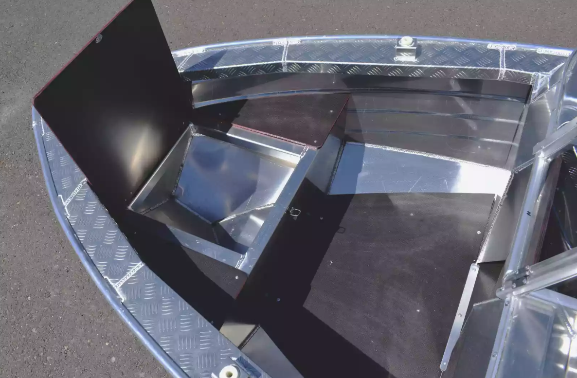 Алюминиевый катер Wyatboat-390 DCM в Чебоксарах