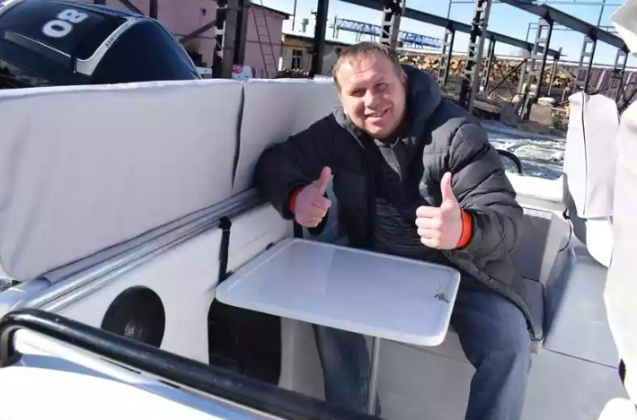 Комбинированный катер Neman-500 с каютой в Чебоксарах