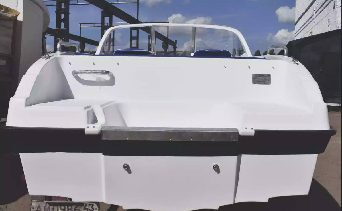 Стеклопластиковый катер Neman-500 Open в Чебоксарах