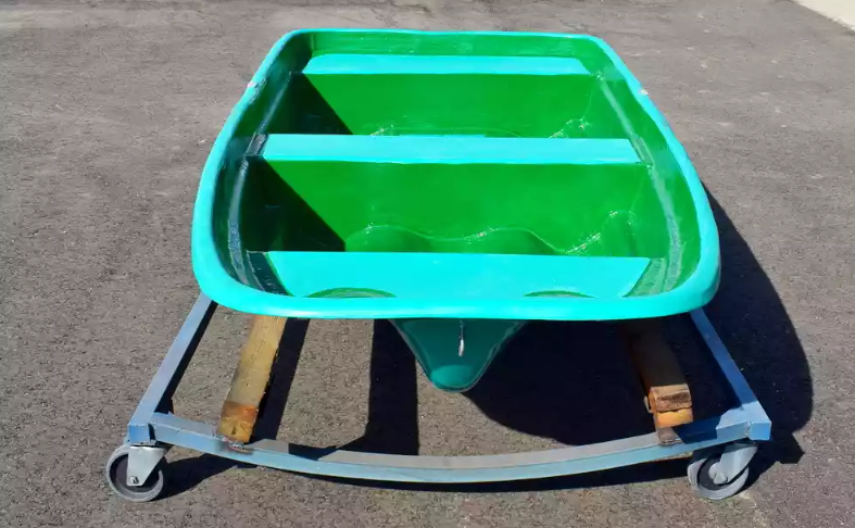 Стеклопластиковая лодка Старт (тримаран) в Чебоксарах