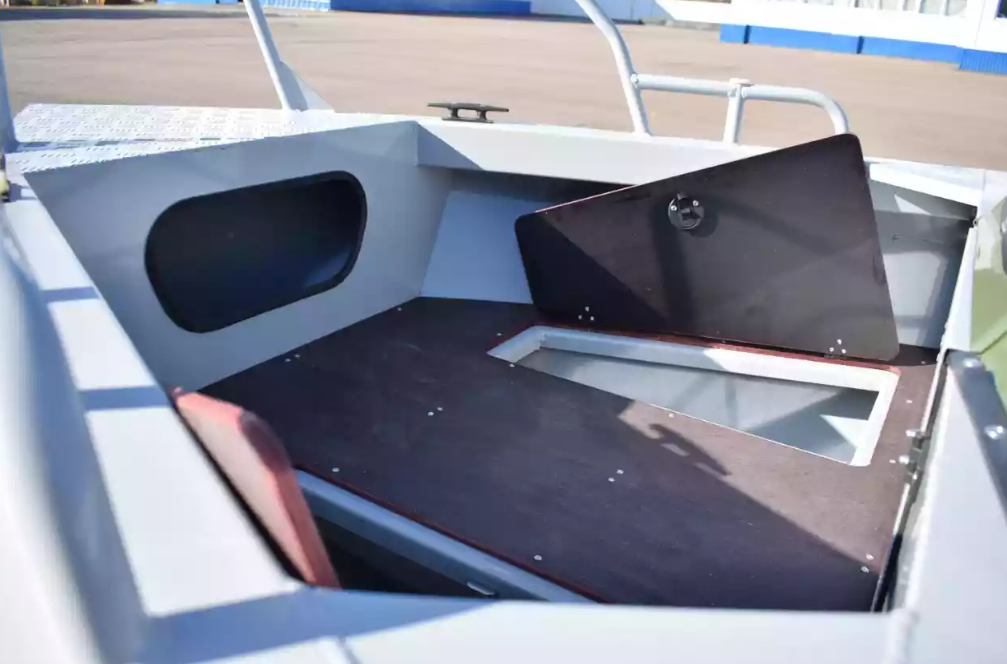 Алюминиевый катер Неман-550 DC Pro в Чебоксарах