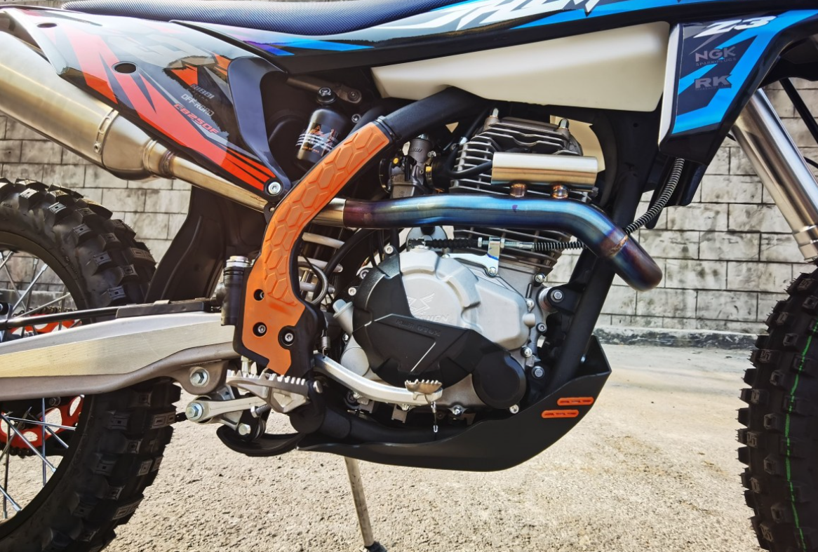 Мотоцикл JHLMOTO JHL Z3 CB250 (172FMM-3A) в Чебоксарах