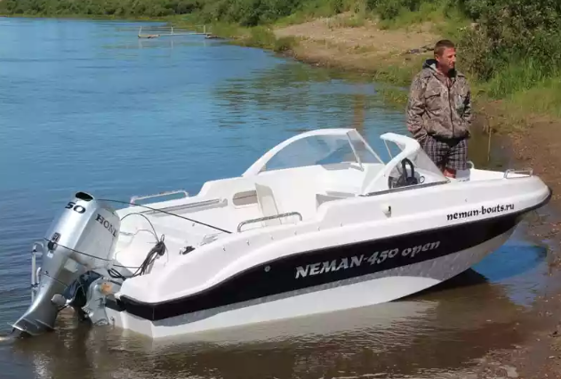 Стеклопластиковый катер Neman-450 Open в Чебоксарах