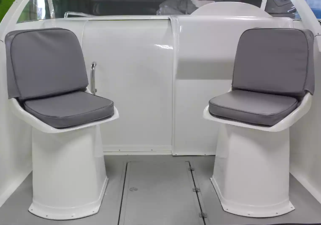 Стеклопластиковый катер Neman-550 с каютой в Чебоксарах